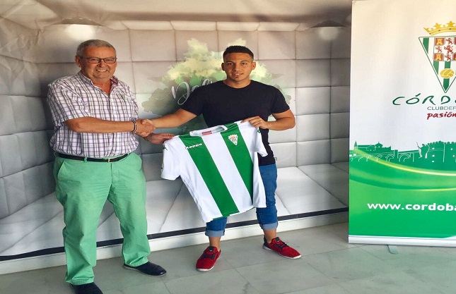 El guardameta Cristian Ramos aterriza en la meta del Itea Córdoba CF Futsal
